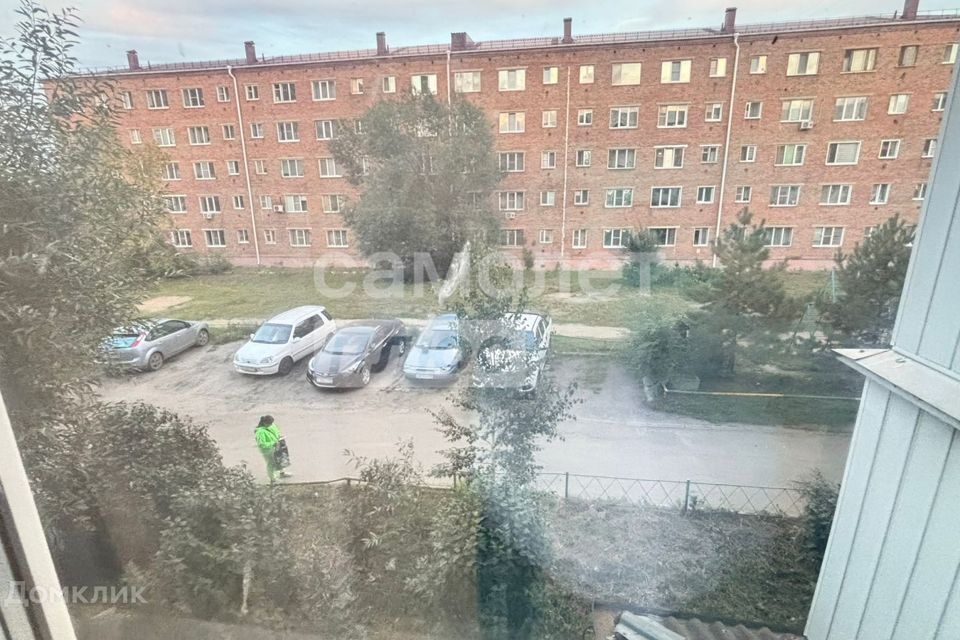 Продаётся 3-комнатная квартира, 48.4 м²