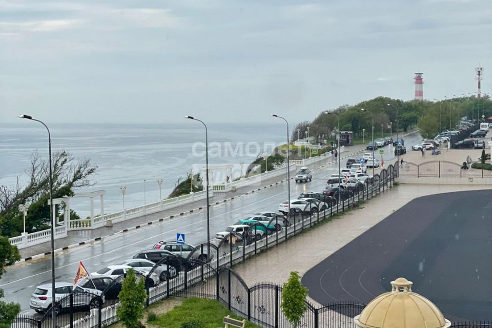 Продаётся 1-комнатная квартира, 55.6 м²