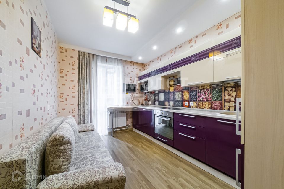 Продаётся 1-комнатная квартира, 42 м²