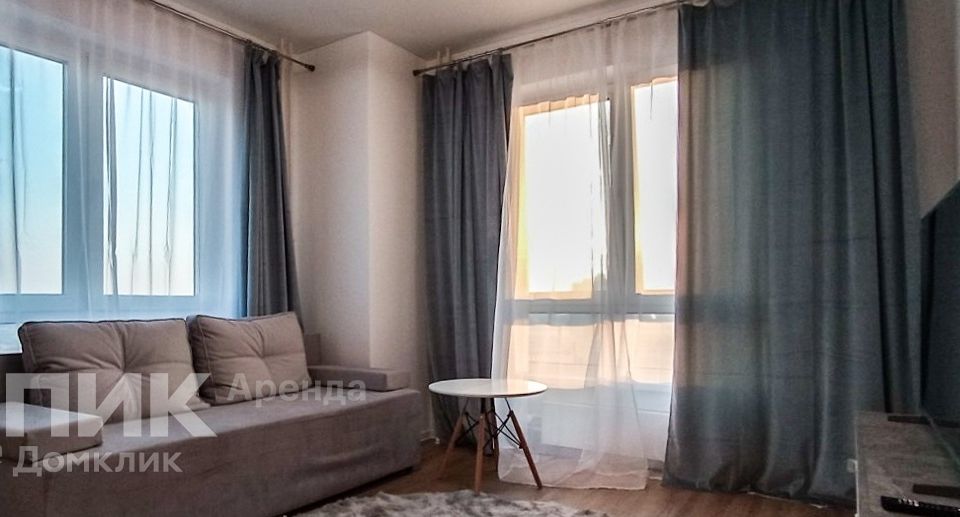 Сдаётся 1-комнатная квартира, 43 м²