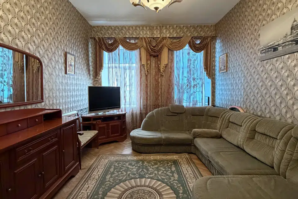 Продаётся 3-комнатная квартира, 65 м²