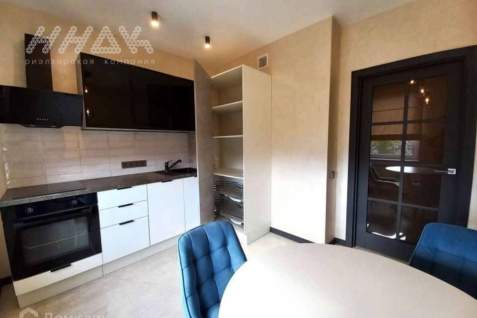 Продаётся 2-комнатная квартира, 56 м²