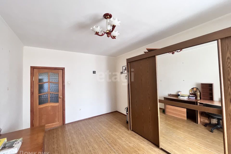 Продаётся 3-комнатная квартира, 108.8 м²
