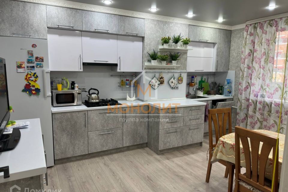 Продаётся 3-комнатная квартира, 76 м²