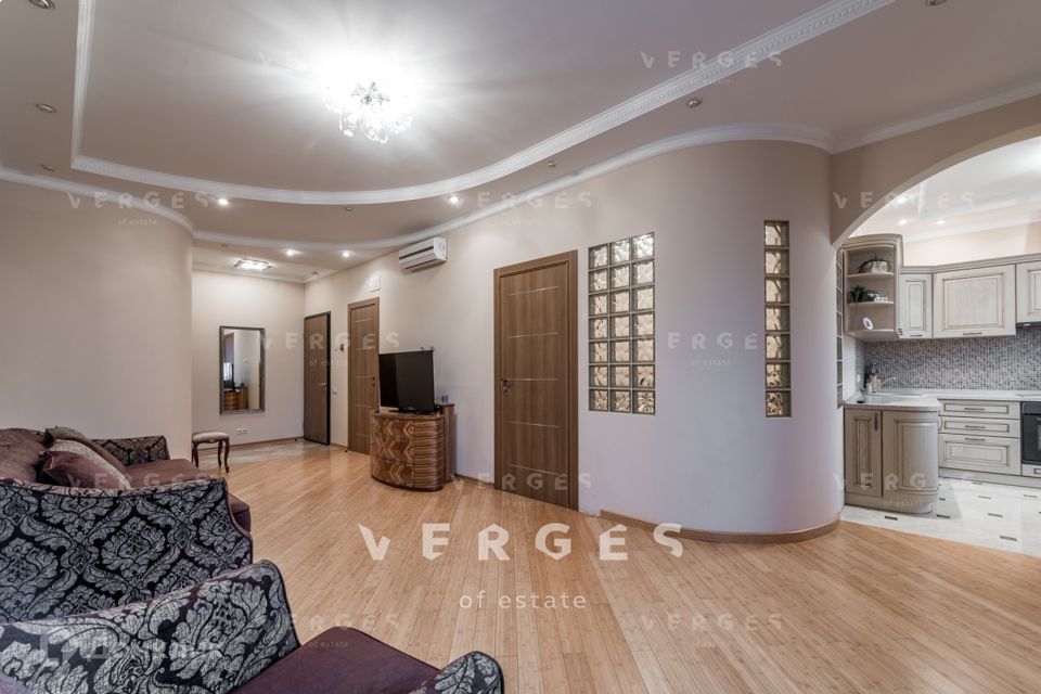 Сдаётся 2-комнатная квартира, 56 м²