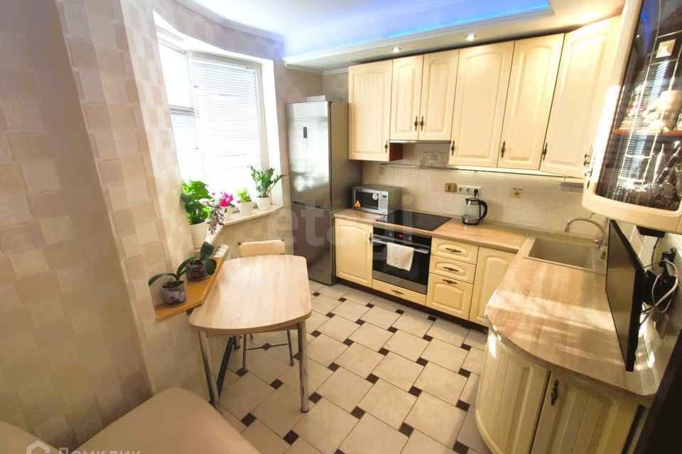 Продаётся 1-комнатная квартира, 39.8 м²