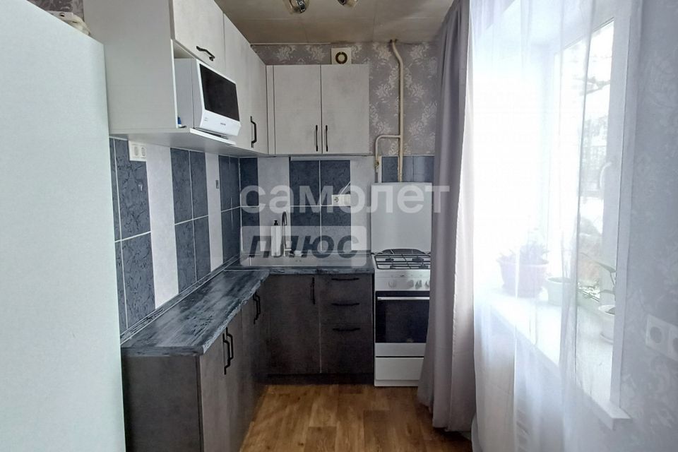 Продаётся 3-комнатная квартира, 59.7 м²