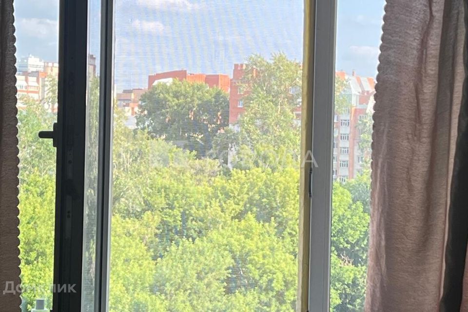 Продаётся комната в 1-комн. квартире, 30 м²