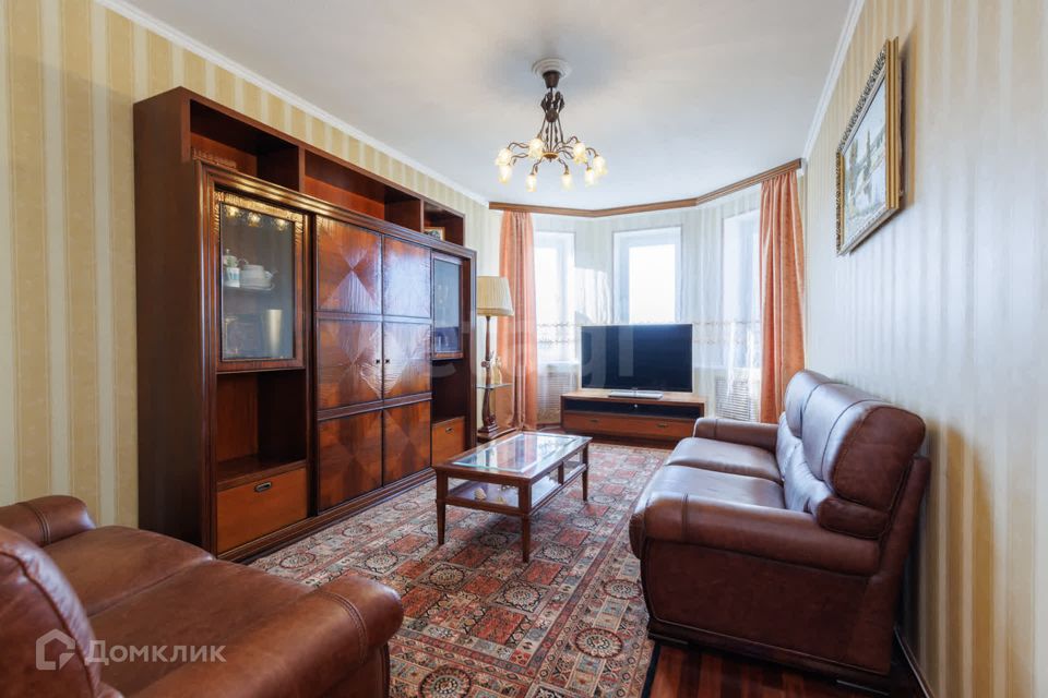 Продаётся 3-комнатная квартира, 104.2 м²