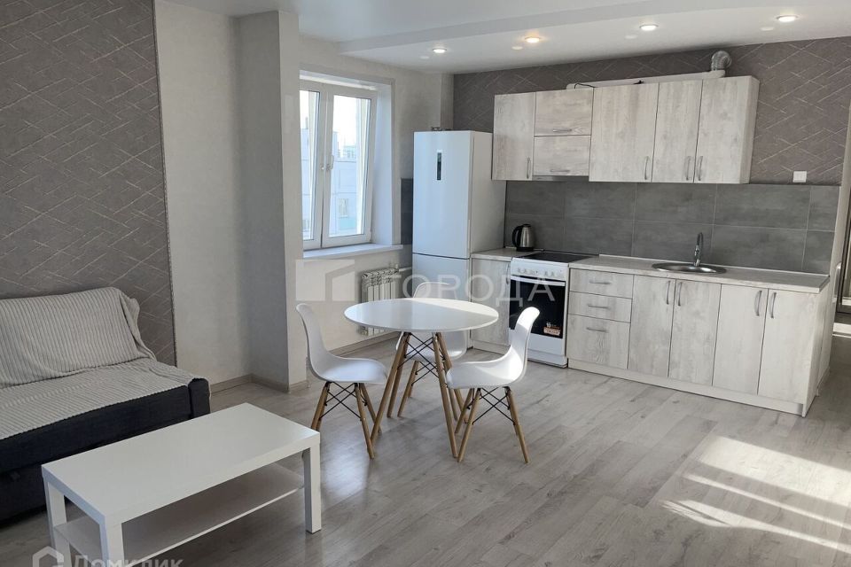 Сдаётся 2-комнатная квартира, 55 м²