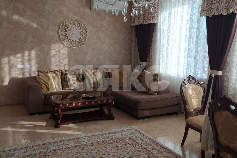 Продаётся 3-комнатная квартира, 109.2 м²