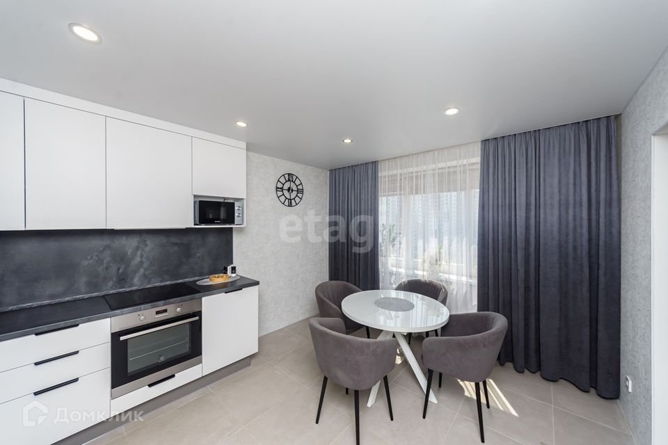 Продаётся 1-комнатная квартира, 46.7 м²