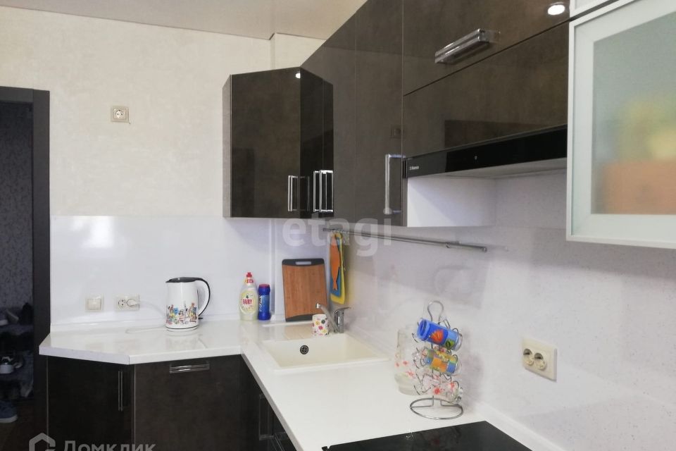 Продаётся 5-комнатная квартира, 117 м²