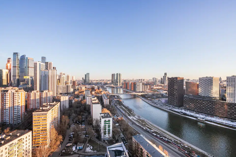 Продаётся 4-комнатная квартира, 112 м²