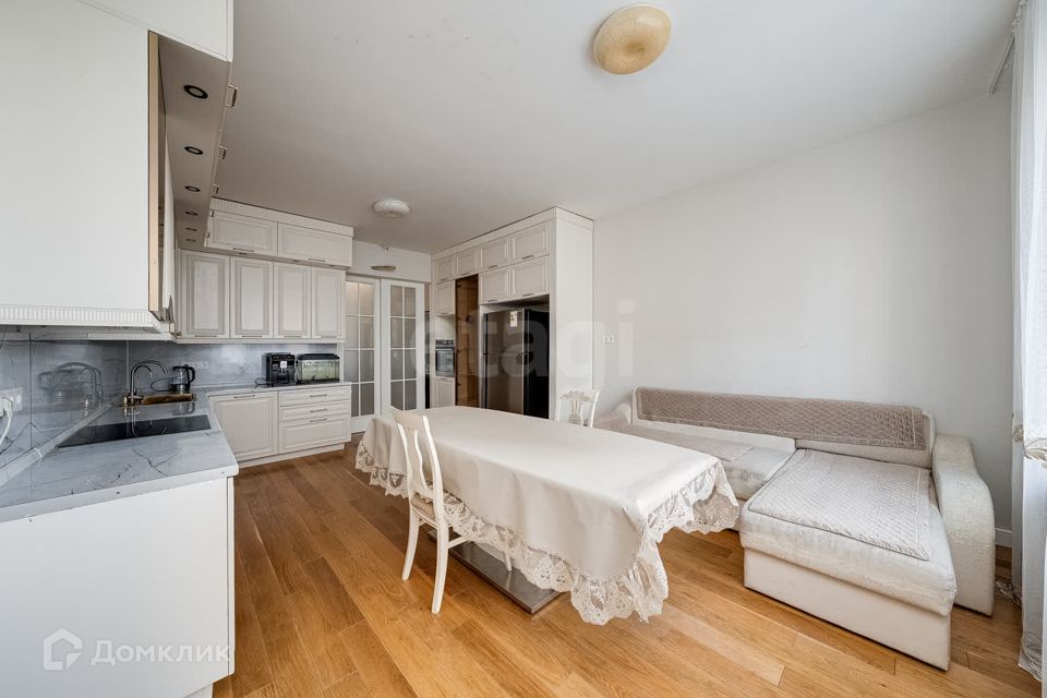 Продаётся 3-комнатная квартира, 89.9 м²