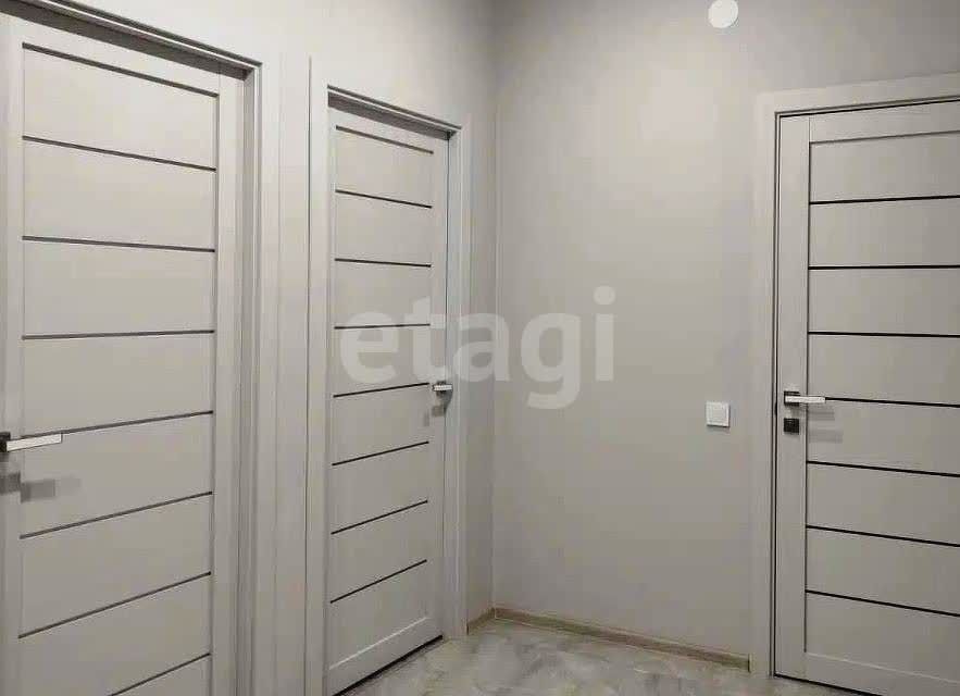 Продаётся 1-комнатная квартира, 42.2 м²