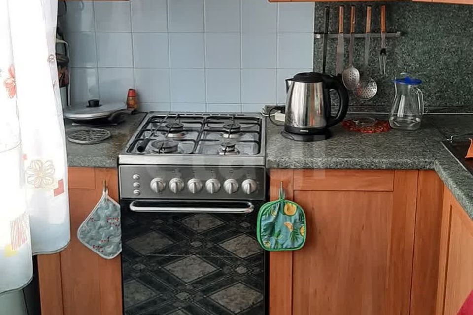 Продаётся 3-комнатная квартира, 49.1 м²