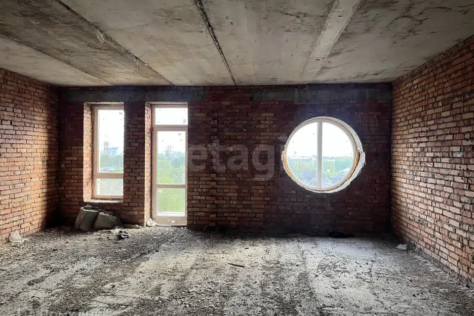 Продаётся 3-комнатная квартира, 115 м²