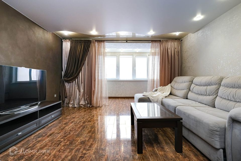 Продаётся 4-комнатная квартира, 124 м²