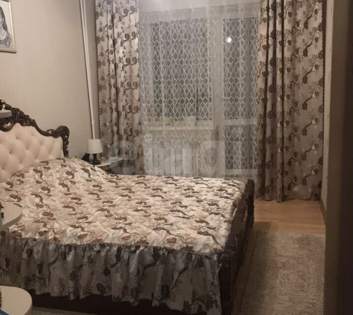 Продаётся 4-комнатная квартира, 81 м²