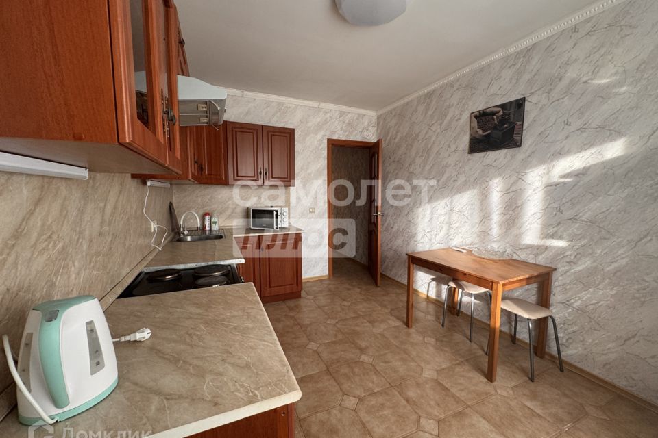 Продаётся 1-комнатная квартира, 46 м²