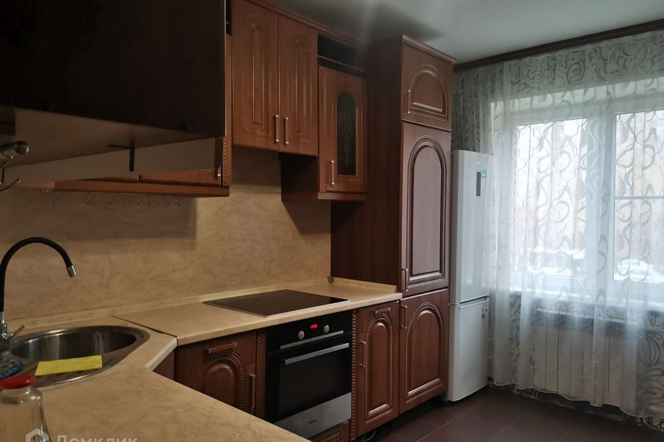 Сдаётся 4-комнатная квартира, 82 м²