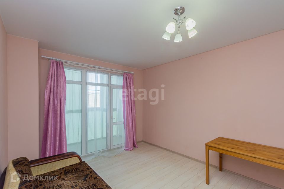 Продаётся 2-комнатная квартира, 63.7 м²