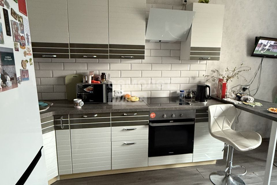 Продаётся 1-комнатная квартира, 54 м²