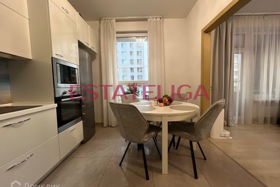Продаётся 4-комнатная квартира, 102.2 м²