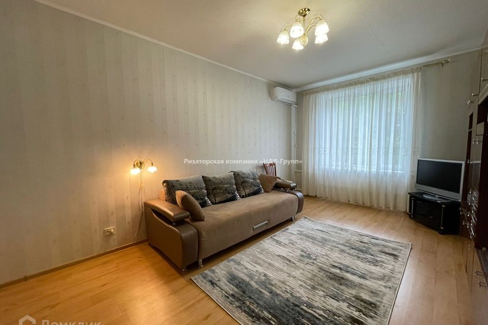 Сдаётся 2-комнатная квартира, 55.2 м²