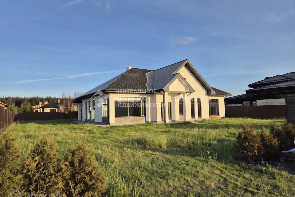 Продаётся 1-этажный дом, 279.6 м²