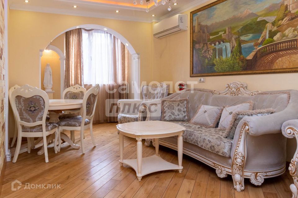 Сдаётся 2-комнатная квартира, 58.5 м²