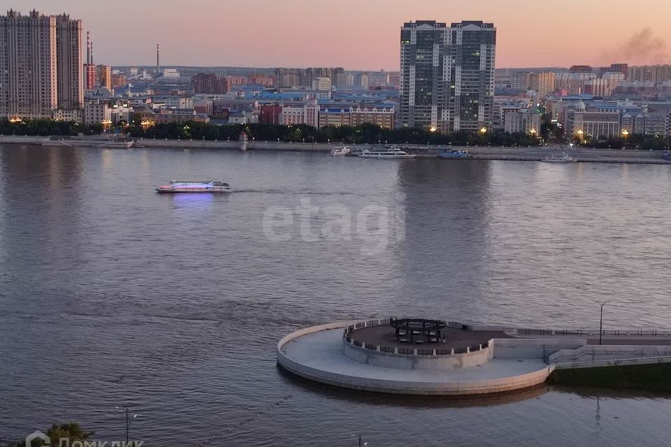 Продаётся 5-комнатная квартира, 207 м²