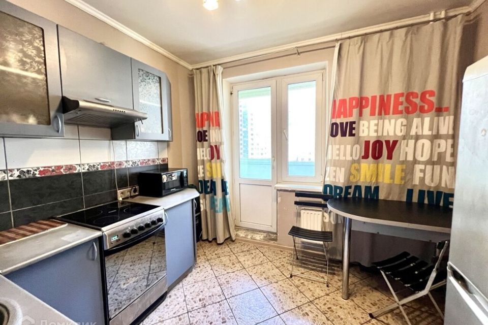 Продаётся 1-комнатная квартира, 35.3 м²