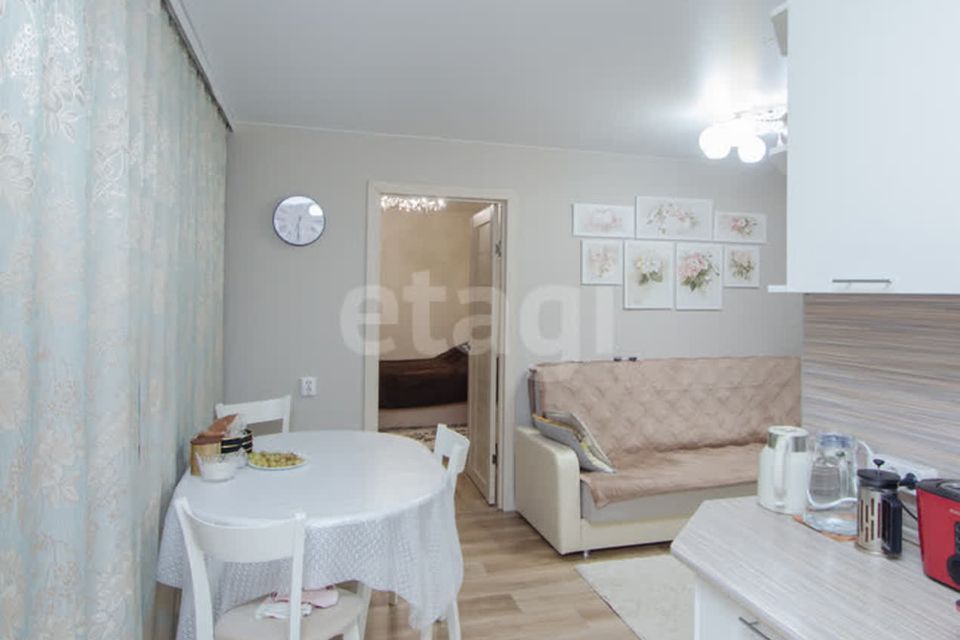 Продаётся 3-комнатная квартира, 51.5 м²
