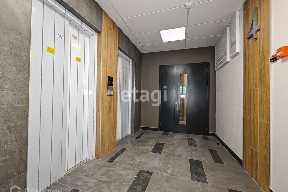Продаётся 1-комнатная квартира, 40.6 м²