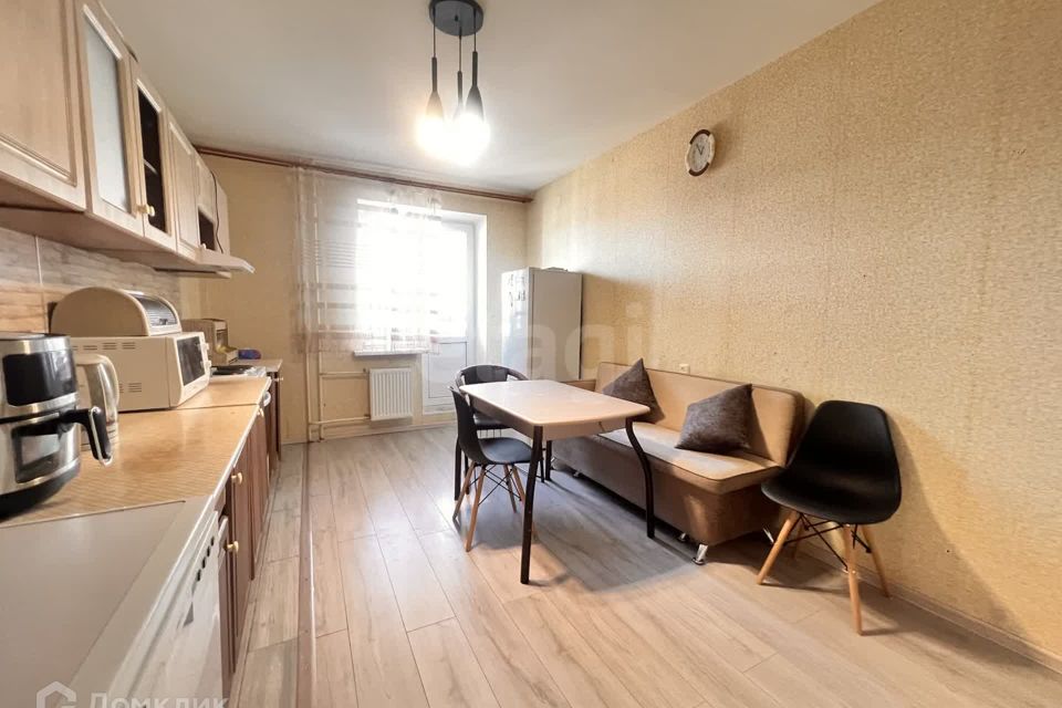 Продаётся 3-комнатная квартира, 97 м²
