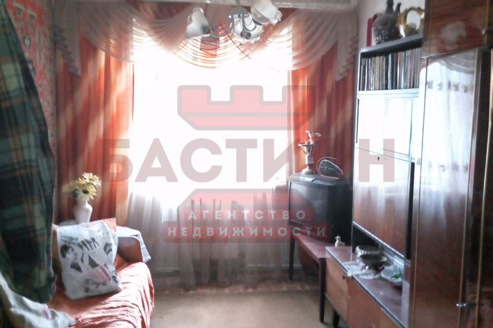 Продаётся 4-комнатная квартира, 72 м²
