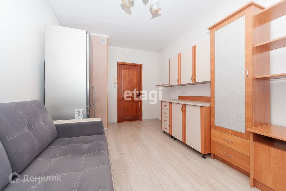 Продаётся комната в 6-комн. квартире, 11.8 м²