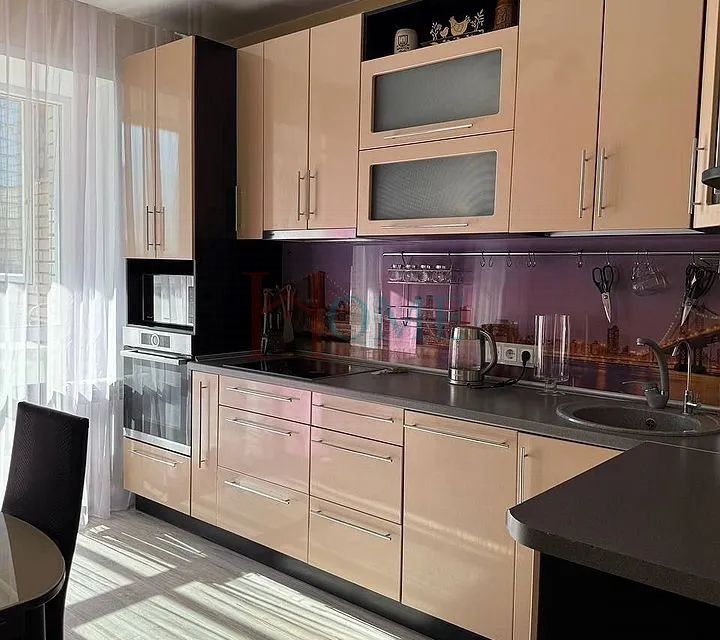 Сдаётся 2-комнатная квартира, 54.6 м²