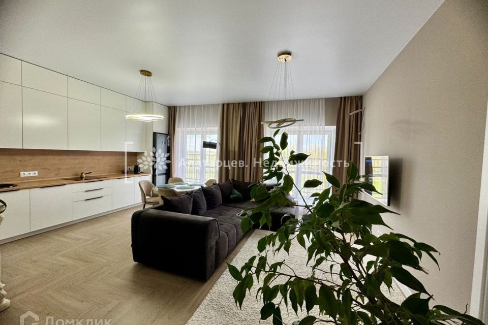 Продаётся 4-комнатная квартира, 96 м²
