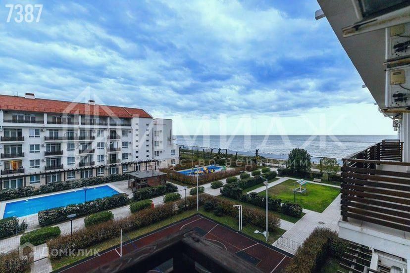 Продаётся 1-комнатная квартира, 54 м²