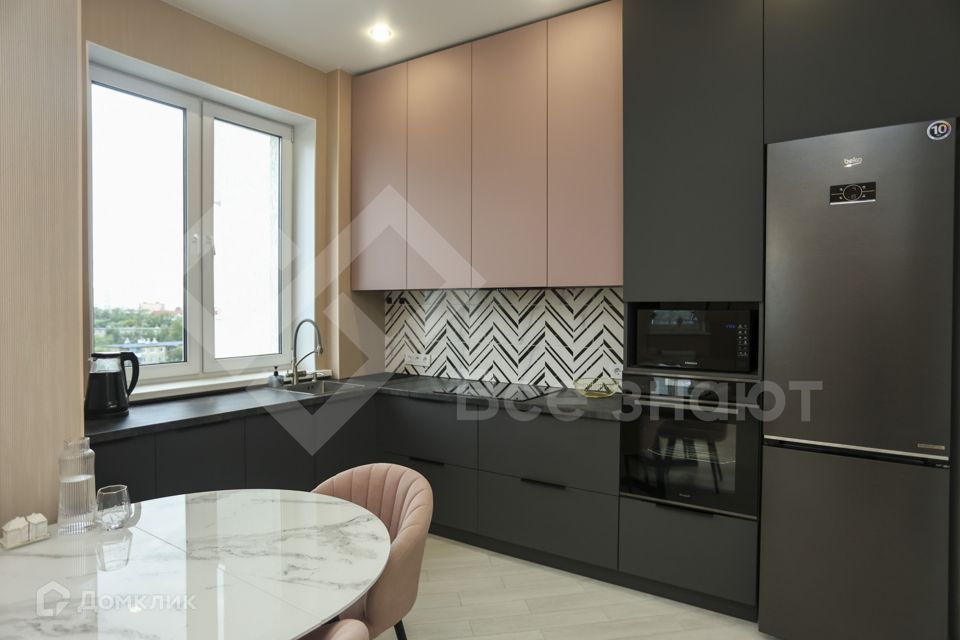 Продаётся 2-комнатная квартира, 56 м²