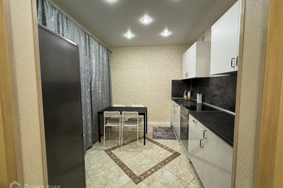 Продаётся 2-комнатная квартира, 67.4 м²