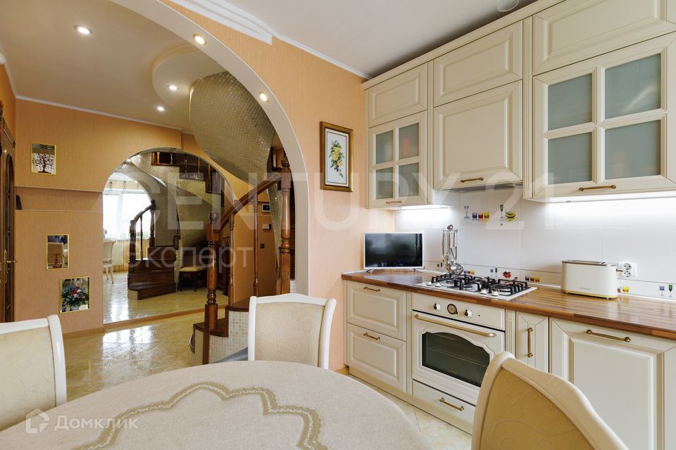 Продаётся 3-комнатная квартира, 89.7 м²