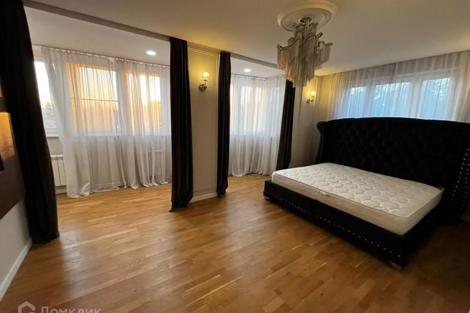 Продаётся 2-комнатная квартира, 69.2 м²