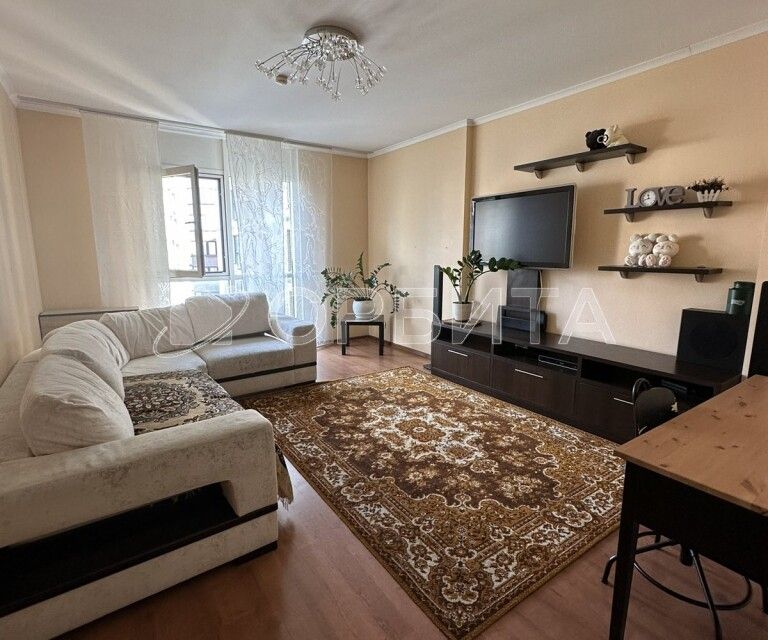 Сдаётся 3-комнатная квартира, 90 м²
