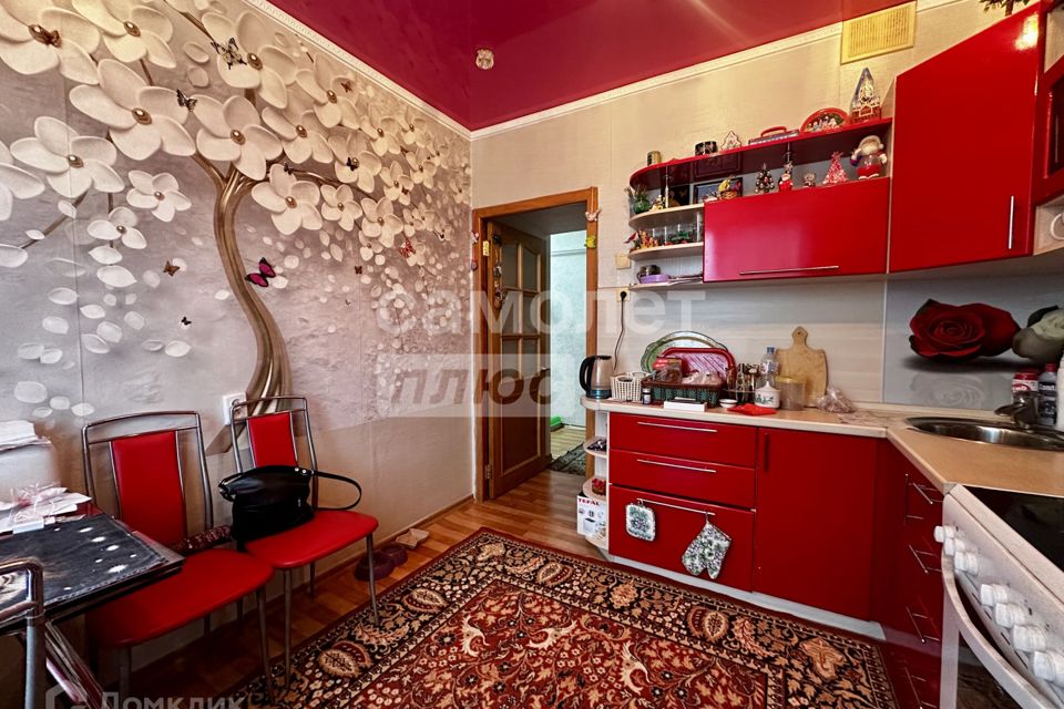 Продаётся 3-комнатная квартира, 62.3 м²