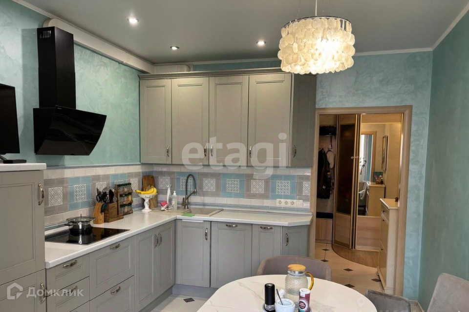 Продаётся 2-комнатная квартира, 73.8 м²