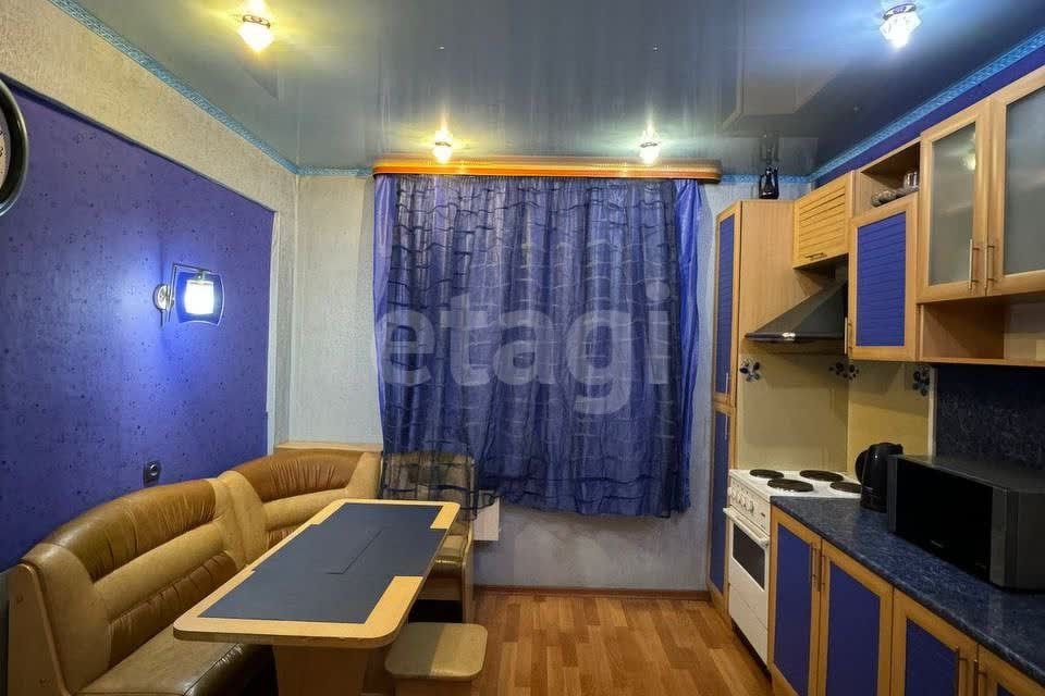 Сдаётся 2-комнатная квартира, 52.2 м²